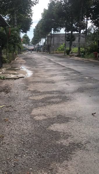 Hiện tại em còn 1 cặp nền đường Trần Trọng Khiêm TT Mỹ An TM ĐT