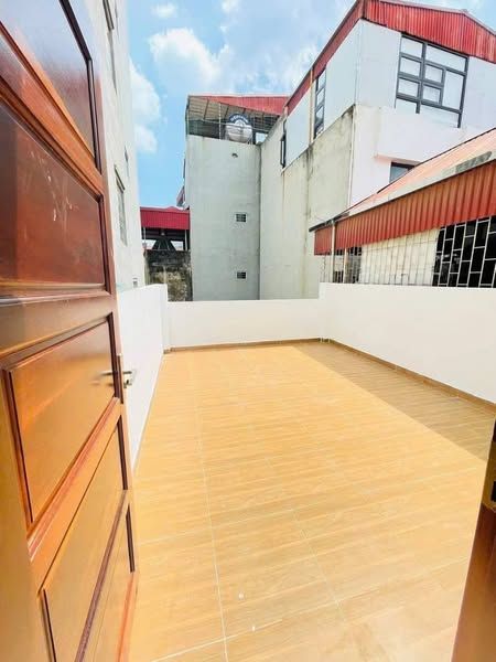 Chính chủ cho thuê nhà nguyên căn tại ngõ 102 Pháo đài Láng, Đống Đa