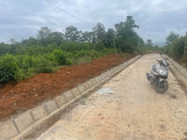 BÁN ĐẤT BẢN KHÁ PHƯỜNG NAM THANH Cách nghĩa trang LIỆT SỸ,cách đồi A1,1km