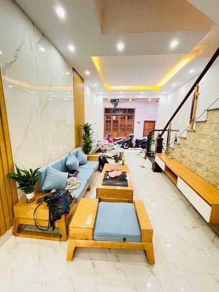 Chính chủ cho thuê nhà nguyên căn tại ngõ 102 Pháo đài Láng, Đống Đa