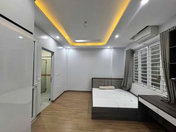 Cho thuê nhà nguyên căn ngõ 296 Đường Lĩnh Nam, Phường Lĩnh Nam, Quận Hoàng Mai, Hà Nội