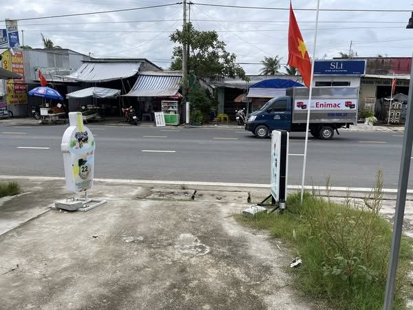Em cần cho thuê căn nhà ngay chợ tự phát phường an xuyên, Cà Mau