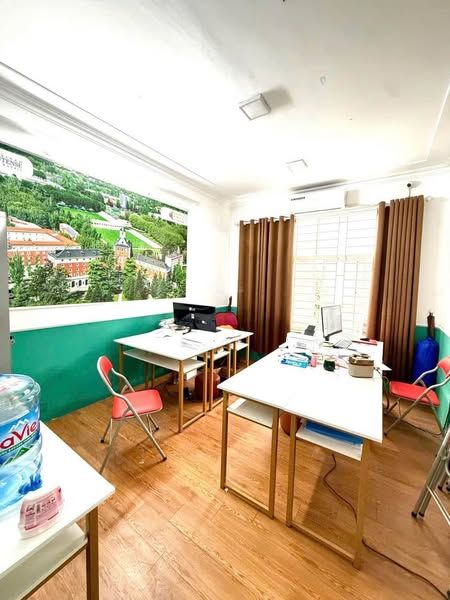 Cho thuê nhà nguyên căn 5 tầng Nguyễn Thị Định-Trung Hoà-Cầu Giấy