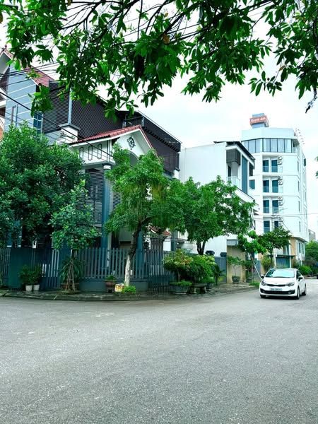 Gia đình Cần tiền bán nhanh mảnh đất 90m2 măt đường ô tô tránh tại TT Thị Trấn Phùng Đan Phượng