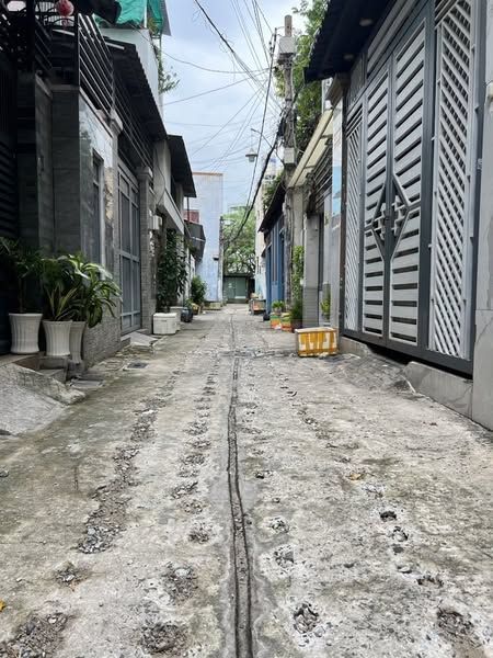 BÁN NHÀ ĐẸP KHU VIP DÂN TRÍ TÂN SƠN NHÌ- NGANG 5M - 75M2- 2 TẦNG- 3 PHÒNG NGỦ