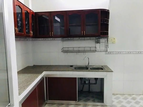 CHO THUÊ NHÀ HẺM TRẦN HƯNG ĐẠO – P. BÌNH KHÁNH (GẦN CẦU QUAY)