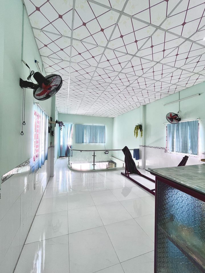Cho Thuê nhà nguyên căn thích hợp người ở hoặc thuê ở làm ăn lâu dài.