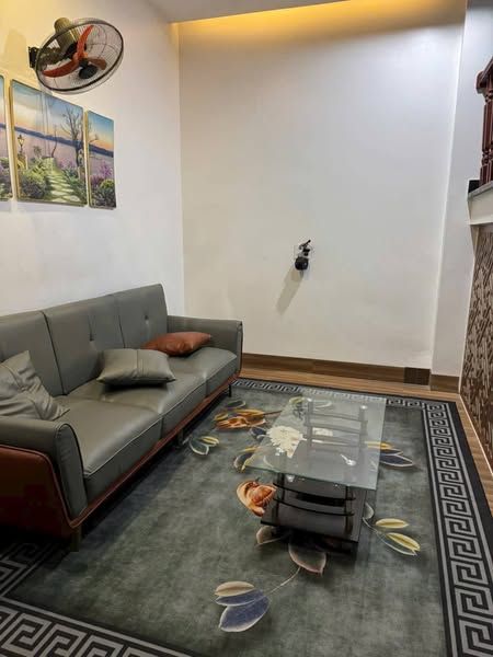 CẦN BÁN: Nhà 3 tầng Dự án Bình Minh, Cốc Lếu Cổng bệnh viện Thành phố vào 200m