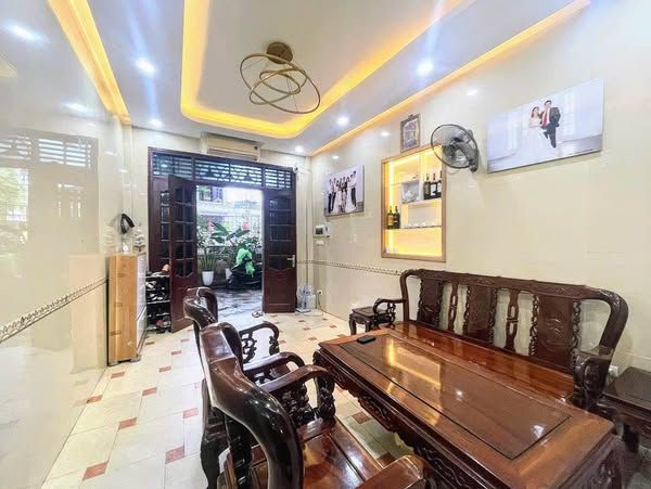 Chính chủ cho thuê nhà 4 tầng view đẹp, thoáng mát tại ngõ 122 Kim Giang, Thanh Xuân, Hà Nội