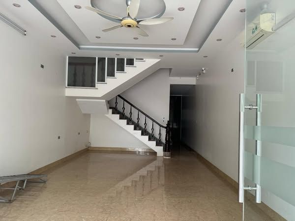 CHO THUÊ NHÀ Địa chỉ: Số 41, đường Phù Đổng, Việt Trì - Cạnh Phòng khám Eva