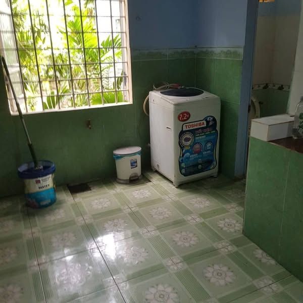 Cho thuê nhà nguyên căn , full nội thất dt 120m2 tại hẻm oto Nguyễn Công Phương T.p Quảng Ngãi