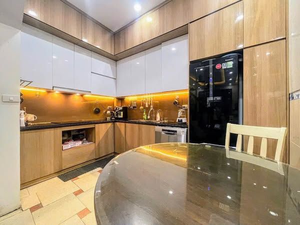 Chính chủ cho thuê nhà 4 tầng view đẹp, thoáng mát tại ngõ 122 Kim Giang, Thanh Xuân, Hà Nội