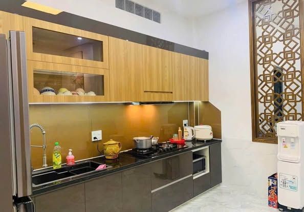 BÁN NHÀ 1 TRỆT 1 LẦU +SÂN THƯỢNG MỚI ĐẸP -MẶT TIỀN ĐƯỜNG CÔ GIANG