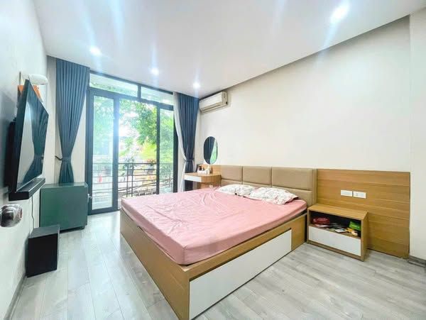 Chính chủ cho thuê nhà 4 tầng view đẹp, thoáng mát tại ngõ 122 Kim Giang, Thanh Xuân, Hà Nội