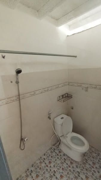 Cần cho thuê nhà nguyên căn, làm kho, văn phòng, nhà ở hộ gia đình.