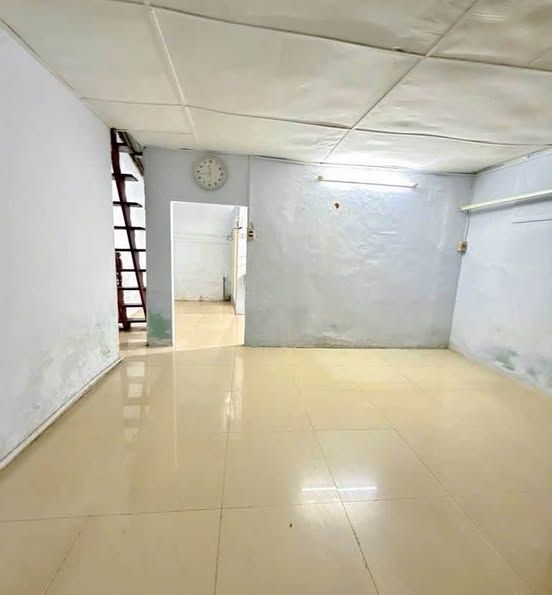 NGUYỄN ĐÌNH CHÍNH – PHÚ NHUẬN – NHÀ CŨ TIỆN XÂY MỚI – CHỈ NHỈNH 4 TỶ