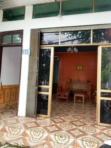 Cho thuê nhà cấp 4 đầy đủ tiện nghi .tủ lạnh, điều hoà,nóng lạnh,bàn ghế, giường tủ
