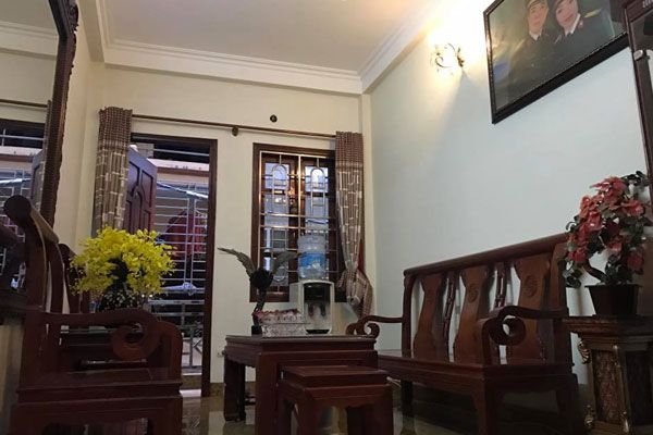 Nhà Trần Quốc Hoàn kinh doanh, phân lô, 2 ô tô tránh, nhà mới, nội thất đẹp.