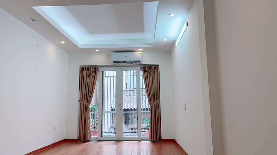 Bán nhà sổ đỏ tô hiệu, hà đông 6 tầng,4pn giá rẻ