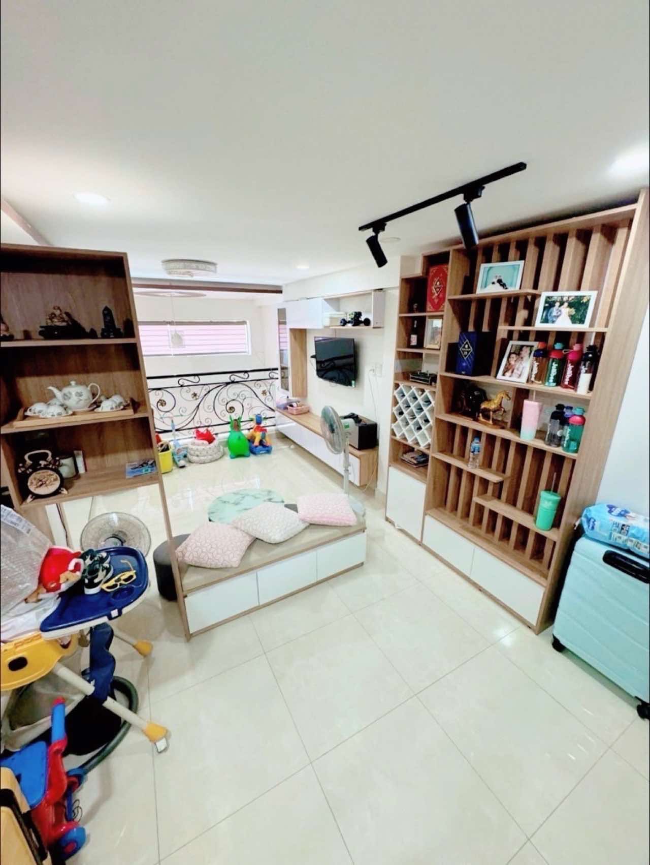 Bán nhà hiếm hxh thông 27m2-4tang Tân Kỳ Tân Quý - Ngay Aeon Tân Phú - 4 tỷ nhỉnh 0932030061