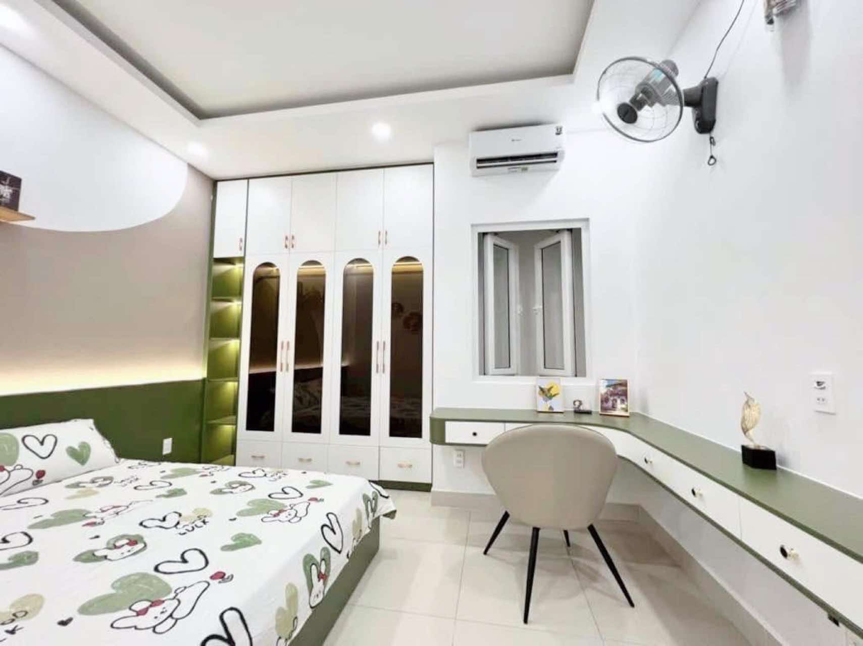 Bán nhà hxh 46m2-4tang Nguyễn Duy Cung Gò Vấp - liền kề Emart - 6 tỷ nhỉnh 0932030061