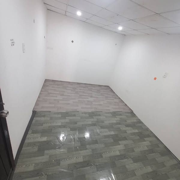 Nhà 3 Tầng Âu Dương Lân Q8 - hẻm xe hơi đỗ cửa - 3PN - 56M - hơn 5 tỷ