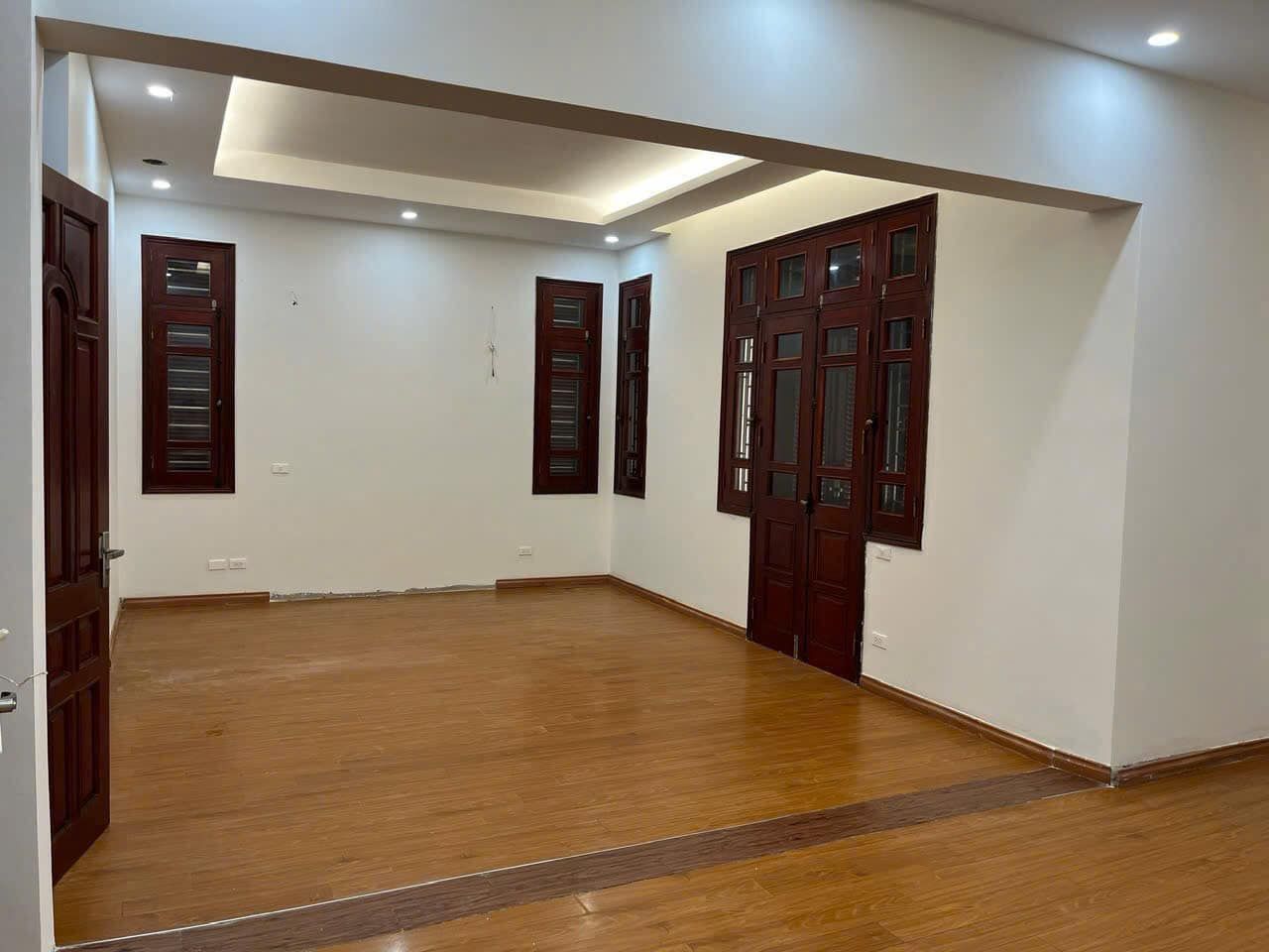 Cho Thuê Nhà Biệt Thự Chính Chủ Địa chỉ: Dịch Vọng-Cầu Giấy-Hà Nội