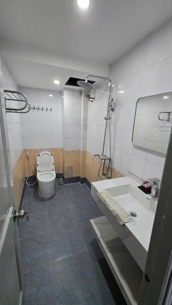 Cho thuê nhà mặt phố Vọng Hà - Hoàn Kiếm - HN