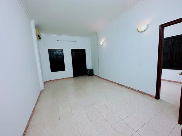 Cho thuê Biệt Thự mặt phố Hoàng Mai-Trương Định, 90m2, 4 Tầng