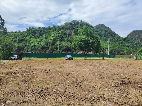 Cần bán lô đất tại Mặt đường quốc lộ 12B Hoà Bình