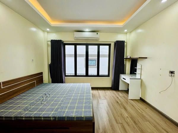 NHÀ HIẾM PHỐ MINH KHAI- TRUNG TÂM QUẬN HAI BÀ TRƯNG_45M2*5T_NGÕ NÔNG GẦN PHỐ_7.X TỶ
