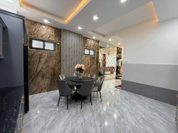 NHÀ ĐẸP, CĂN GÓC, 5X14, GẦN HUỲNH TẤN PHÁT, QUẬN 7 GIÁ 7.95 TỶ