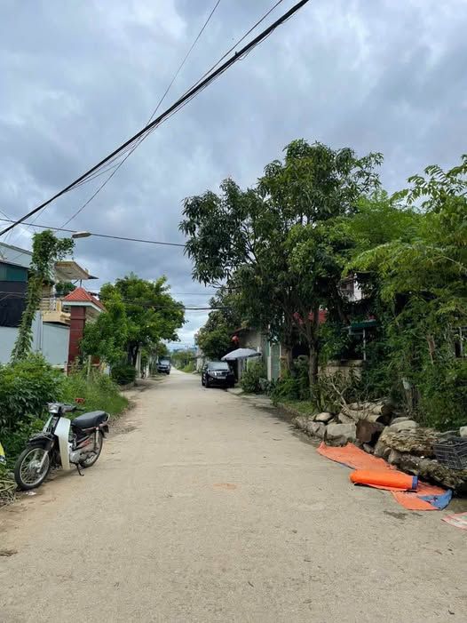 Cần bán 199m2 đất tổ 9 Đề Thám, đường ô tô , Full thổ cư