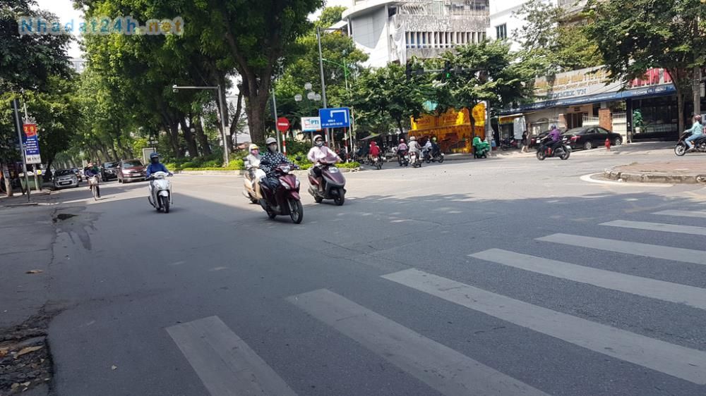 BÁN NHÀ MẶT PHỐ GIẢNG VÕ, 65M2, XÂY 8 TẦNG, THANG MÁY, ĐANG CHO THUÊ 90 TR/THÁNG