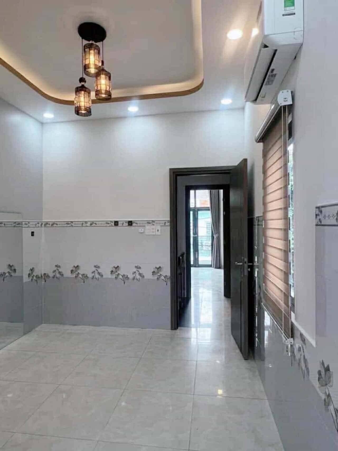 Bán nhà lô góc full nt 62m2-2tang mặt tiền Thới An 11 Quận 12 , gần chợ Trần Thị Cờ , 3 tỷ nhỉnh