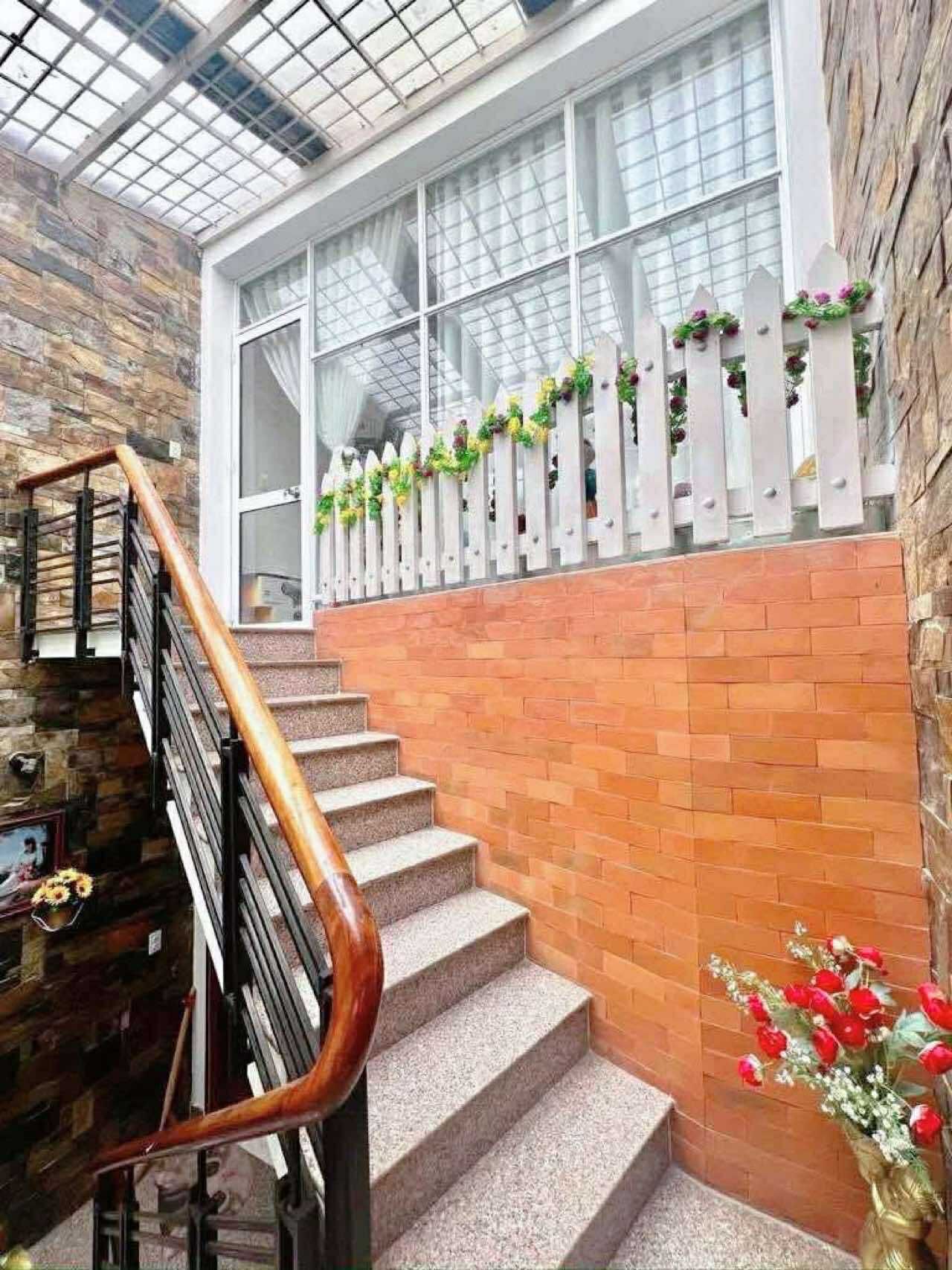 Bán nhà hxh thông 64m2-4tang sát mt Nguyễn Thị Kiêu Q12 , gần UBND phường , 6 tỷ nhỉnh 0932030061