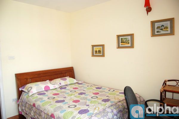 Căn hộ 2 phòng ngủ cho thuê tại Lạc Long Quân, Tây Hồ