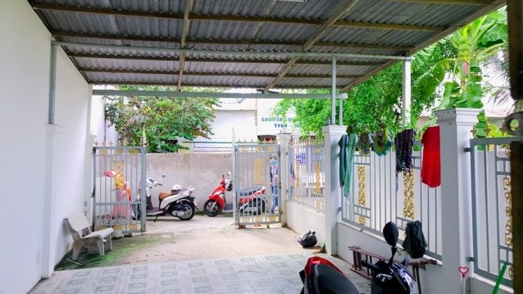 CHO THUÊ NHÀ 1 LẦU SÂN TRƯỚC CÓ ĐỒ ĐẠC GẦN ĐẠI HỌC Y DƯỢC 6 TRIỆU (MIỄN TRUNG GI
