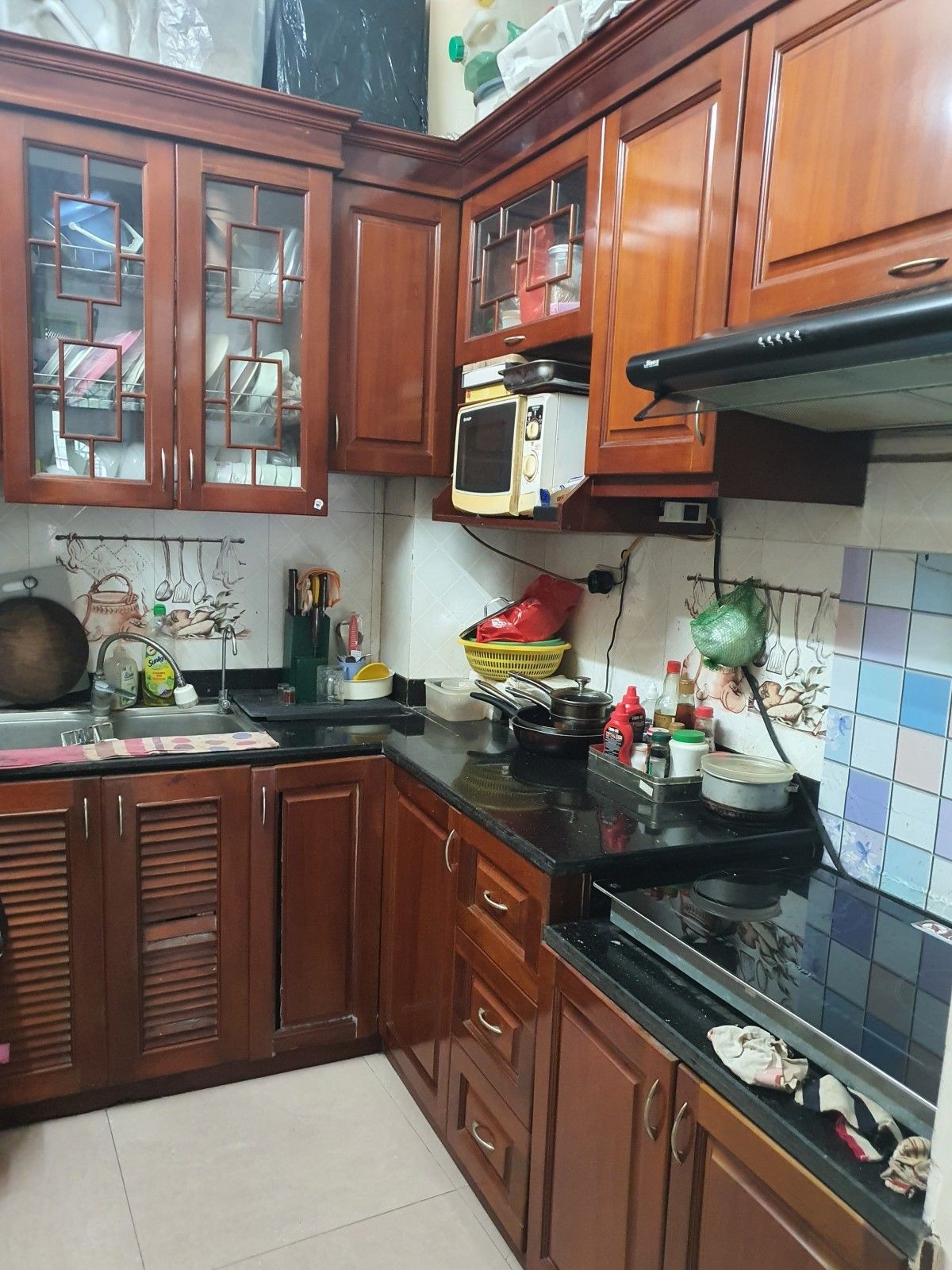 TRUNG TÂM ĐỐNG ĐA NHỘN NHỊP - NHÀ ĐẸP Ở NGAY, ĐỦ CÔNG NĂNG VÀ THOÁNG MÁT.