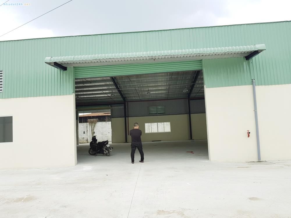 BÁN XƯỞNG 10.000M2 ĐƯỜNG XE CONTAINER BÙI VĂN NGỌ, ĐỨC HÒA