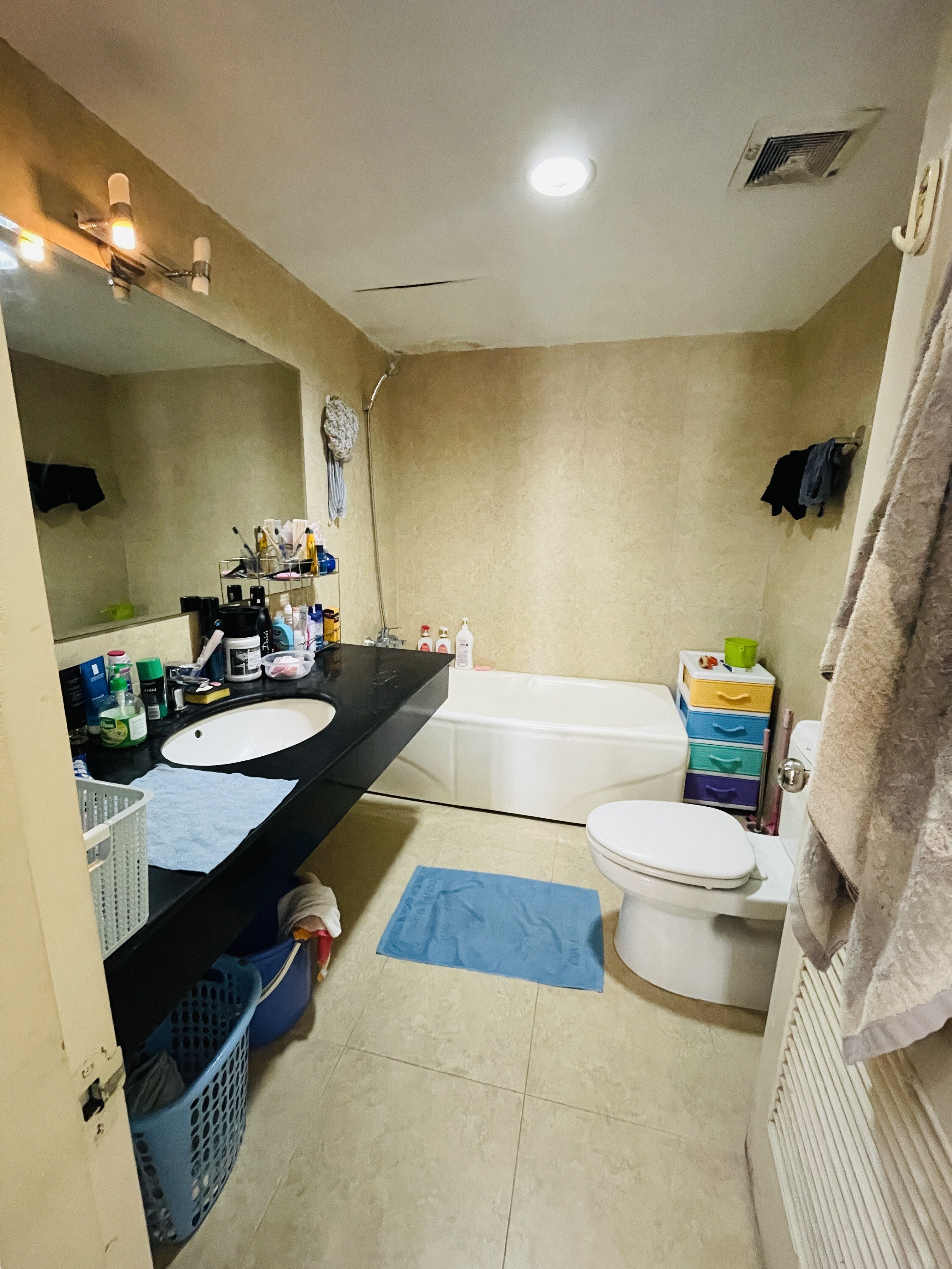 Bán gấp Chung cư Vườn Đào, Tây Hồ 3 ngủ 125m2