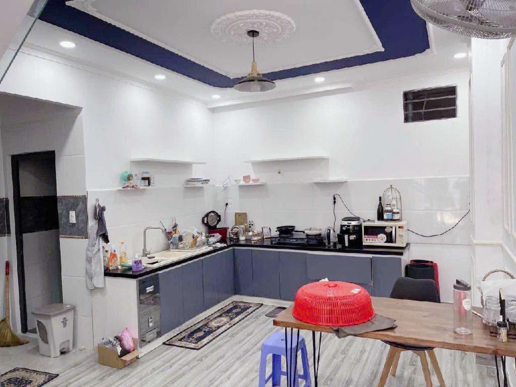 Bán nhà hẻm 304 Tân Kỳ Tân Quý 69m2-2tang , xe hơi ngủ nhà - nở hậu tài lộc ,5 tỷ nhỉnh 0932030061