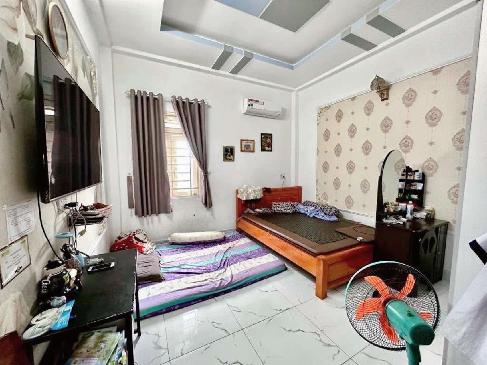 Bán nhà 60m2-4tang Hiệp Thành 45 Q12 ,oto ngủ nhà ,liền THPT Võ Trường Toàn- 5 tỷ nhỉnh 0932030061