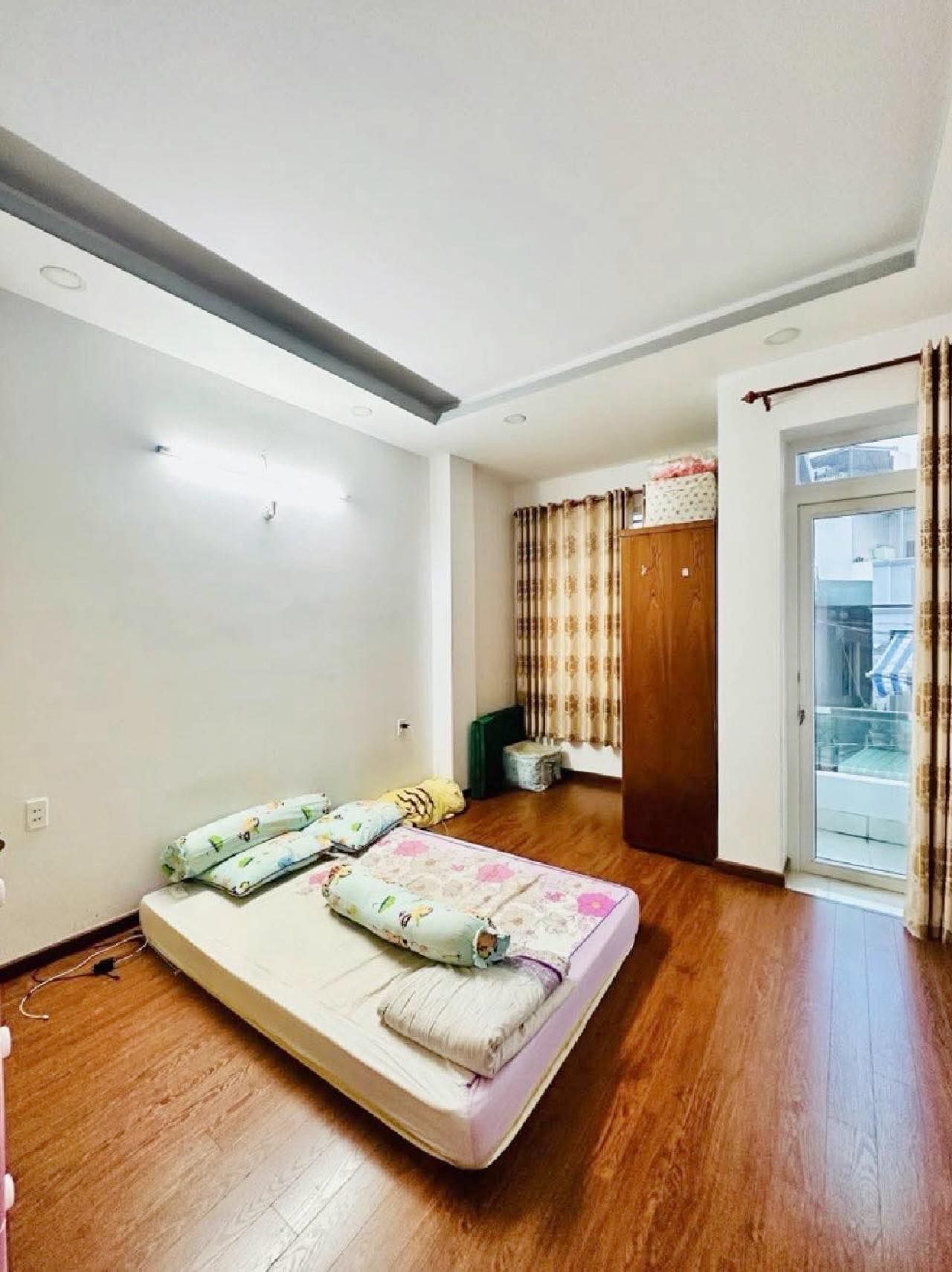 Bán nhà hxh 64m2-3tang sát mt Trần Thị Hè Q12 , liền kề Ngã 3 Đông Quang - 4 tỷ nhỉnh 0932030061