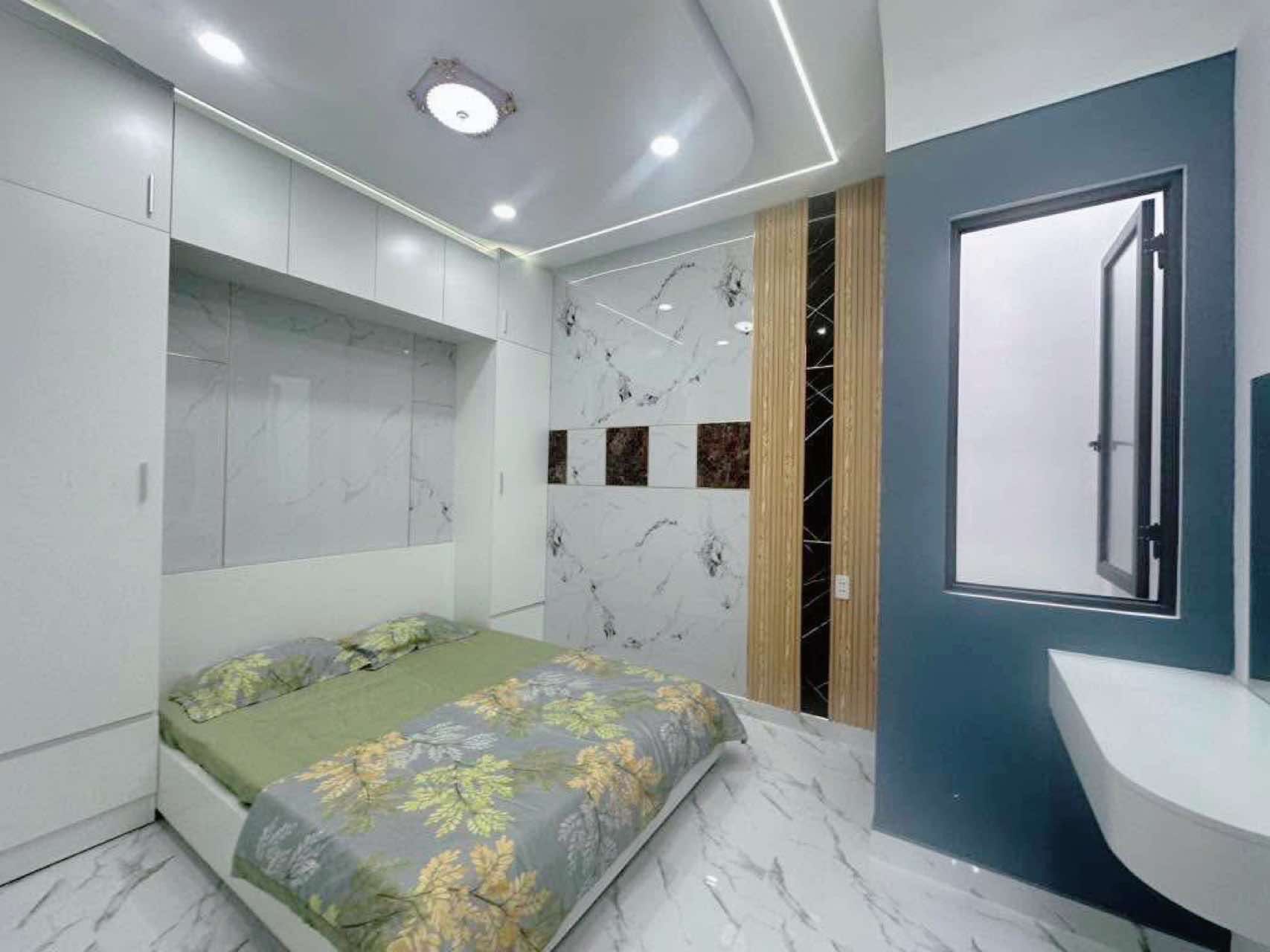 Nhà mới full nt 38m2-3tang hxh thông sát mt Tân Chánh Hiệp 3 Q12 - 5 tỷ nhỉnh 0932030061