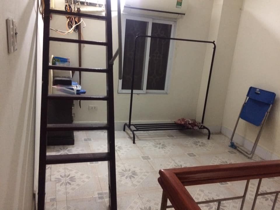 Cho thuê nhà ba tầng o gần bx Giáp Bát ,đầy đủ tiện nghi ,nội thất đủ cả chỉ việc đến ở