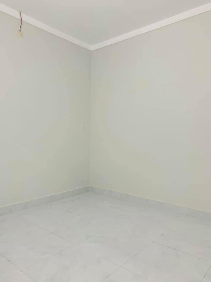 BÁN NHÀ TRẢNG DÀI Đường trước nhà bê tông rộng 6m, thông ra chợ Thanh Hoá, thông ra trục 768