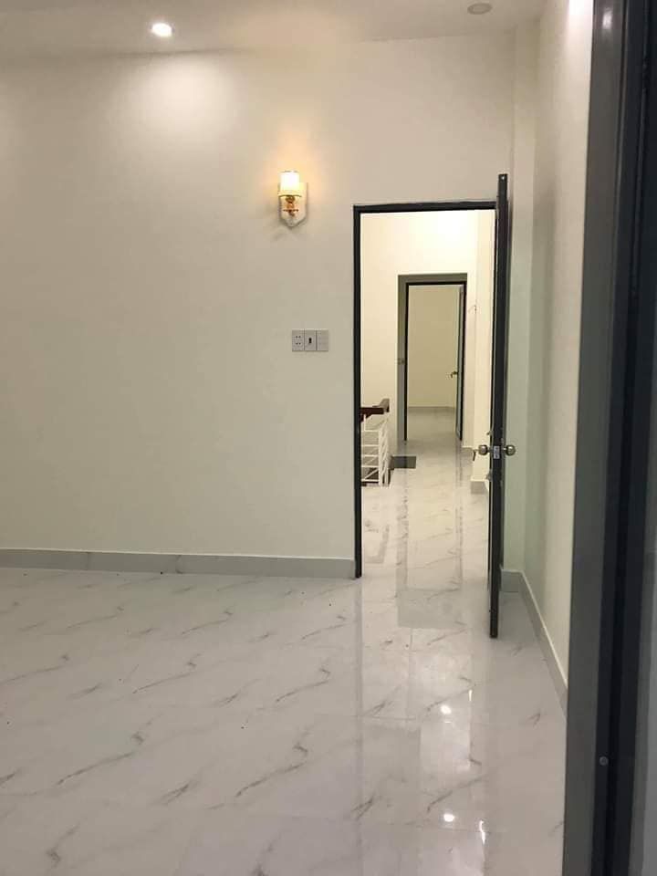 Gần chợ Bình Chánh cách chợ 2km 930 triệu 4×16 1 trệt 1 lầu , 2 phòng ngủ và 2 WC