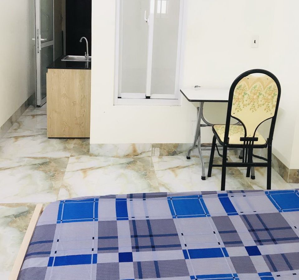 PHÒNG 3,9TR DT 20M HẺM XE HƠI GẦN SÂN BAY TẠI P4 TÂN BÌNH