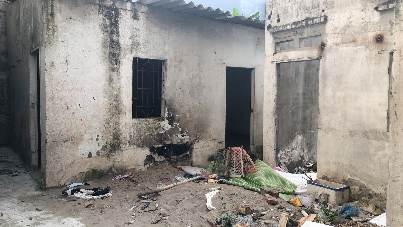 MẢNH ĐẤT ĐẸP, CỬA NHÀ Ô TÔ TRÁNH, CẠNH SÁT ĐẠI HỌC CÔNG NGHIỆP HÀ NỘI, GIÁ 50 TRIỆU/m2